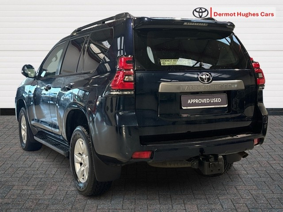 2021 Toyota Landcruiser - image 2