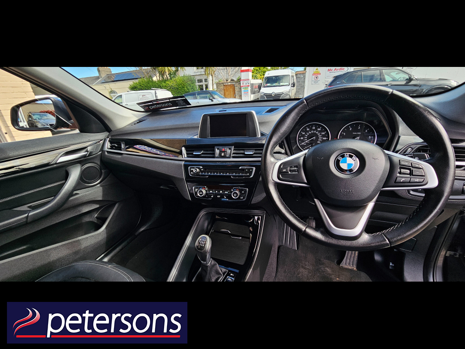 2016 BMW X1 - image 17