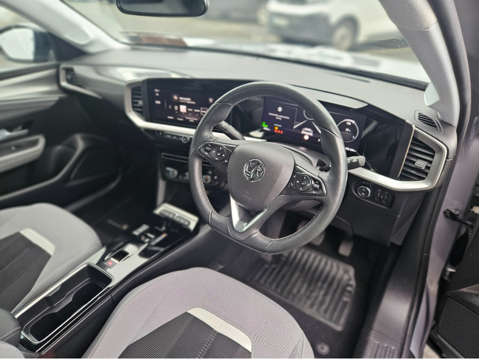 2022 Opel Mokka - image 3