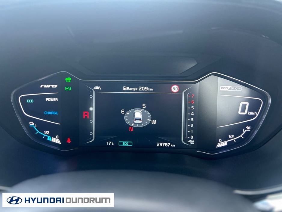 2020 Kia Niro - image 28