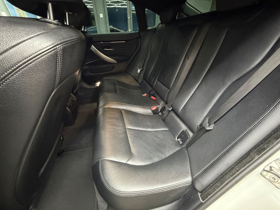 2019 BMW 4 Series - image 31