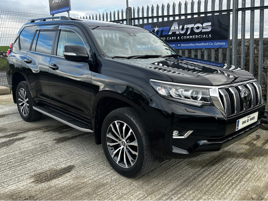 2024 Toyota Landcruiser - image 3