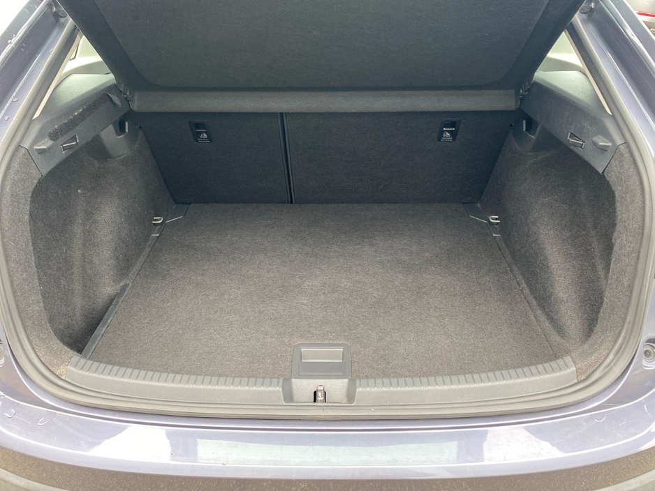 2022 Volkswagen Taigo - image 9