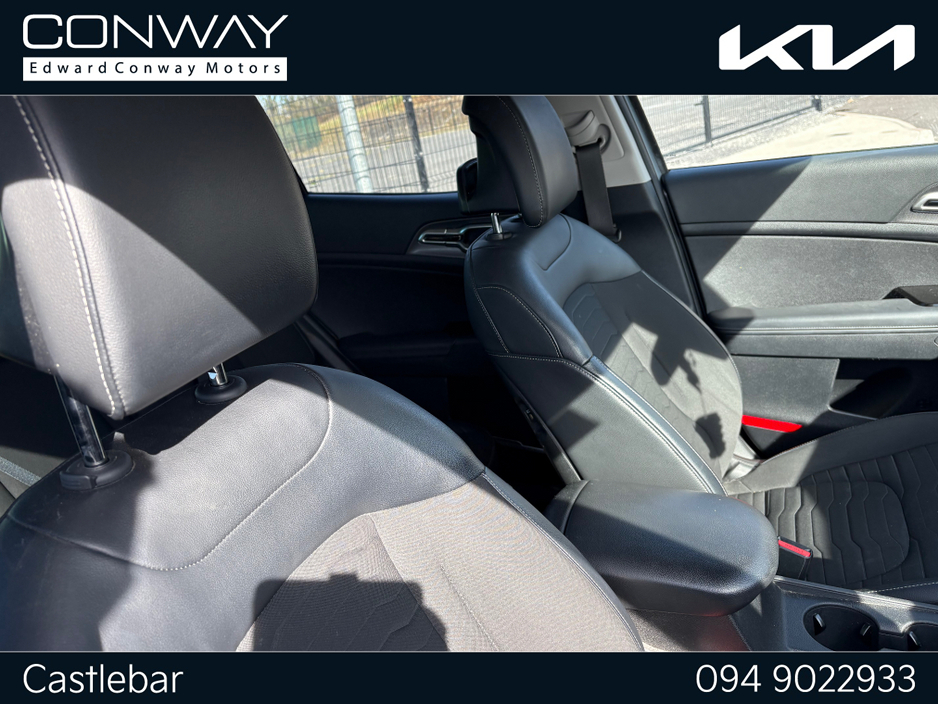 2023 Kia Sportage - image 5