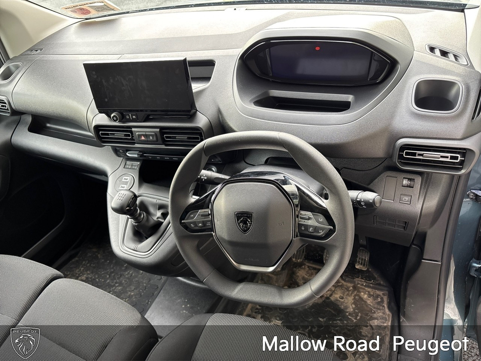 2026 Peugeot Partner - image 4