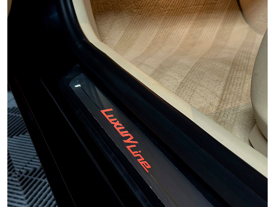 2017 BMW 5 Series 520d Luxury Auto €22,850