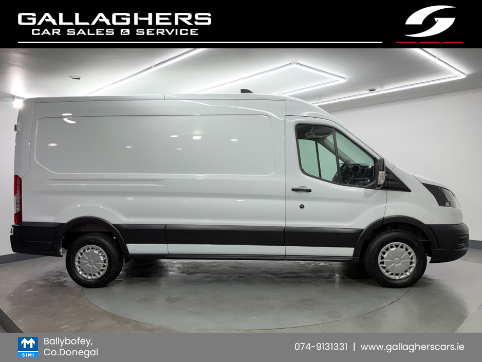 2022 Ford Transit - image 3
