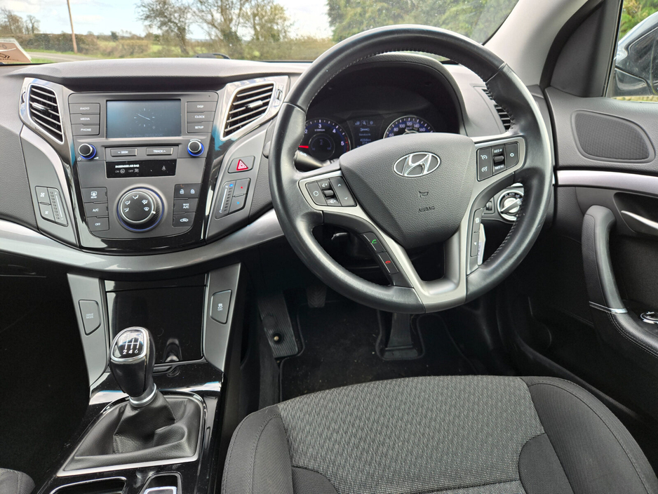 2019 Hyundai i40 - image 12
