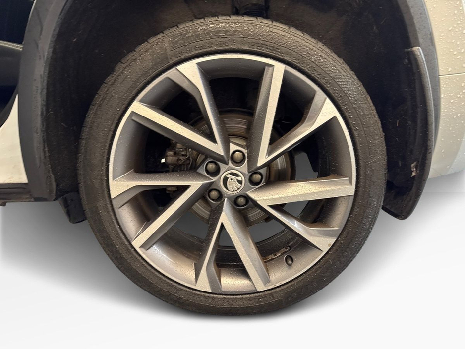 2020 Skoda Kodiaq - image 5