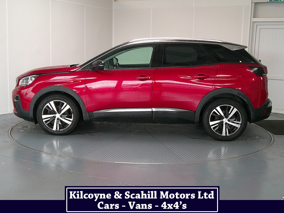 2020 Peugeot 3008 - image 4