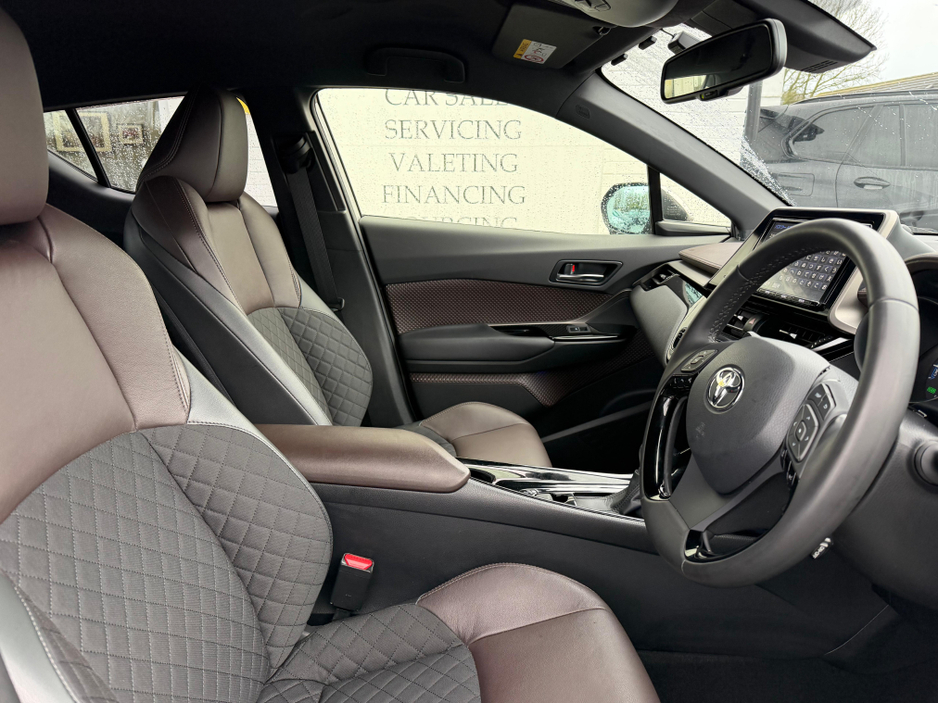 2018 Toyota C-HR (181) 1.8 HYBRID SPORT AUTO €20,450