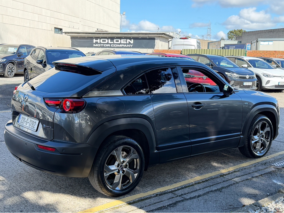 2023 Mazda MX-30 - image 8