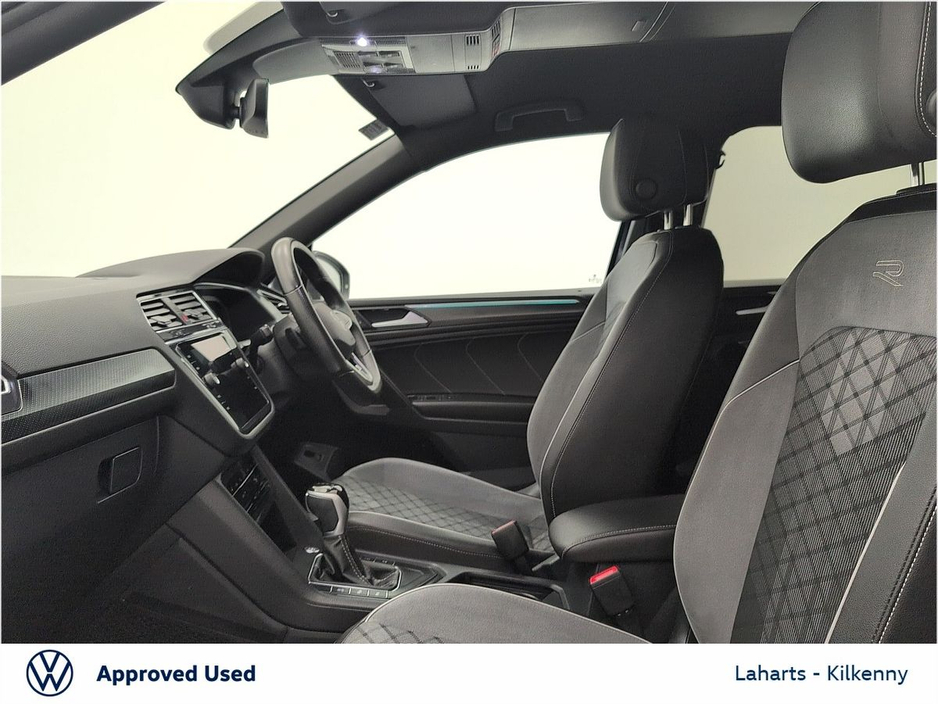 2023 Volkswagen Tiguan Allspace - image 4