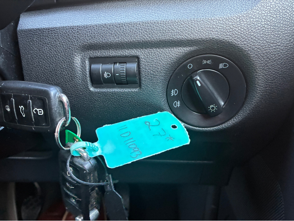 2011 Skoda Fabia - image 19