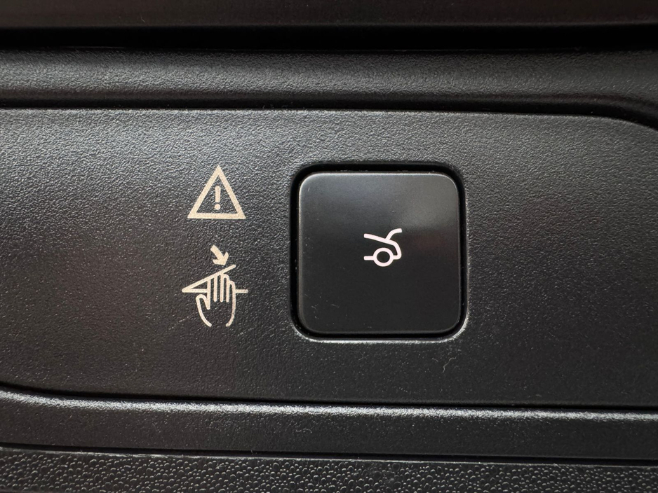 2017 Citroen Grand C4 Picasso GRAND 1.6 BLUE HDI 1 120 FLAIR 120BHP 5DR €13,800