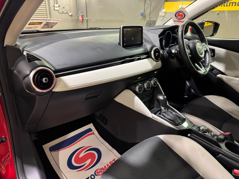 2016 Mazda Demio - image 13