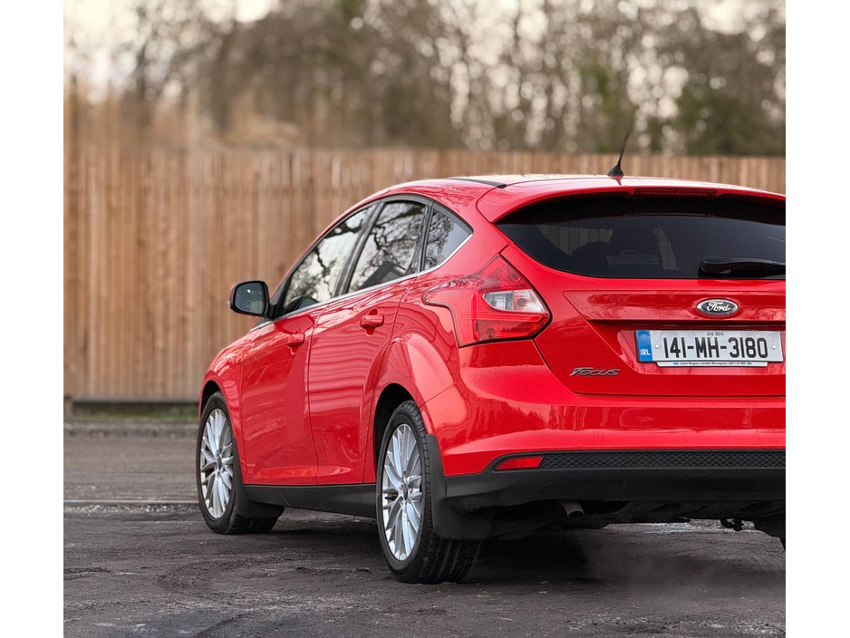 2014 Ford Focus - image 13