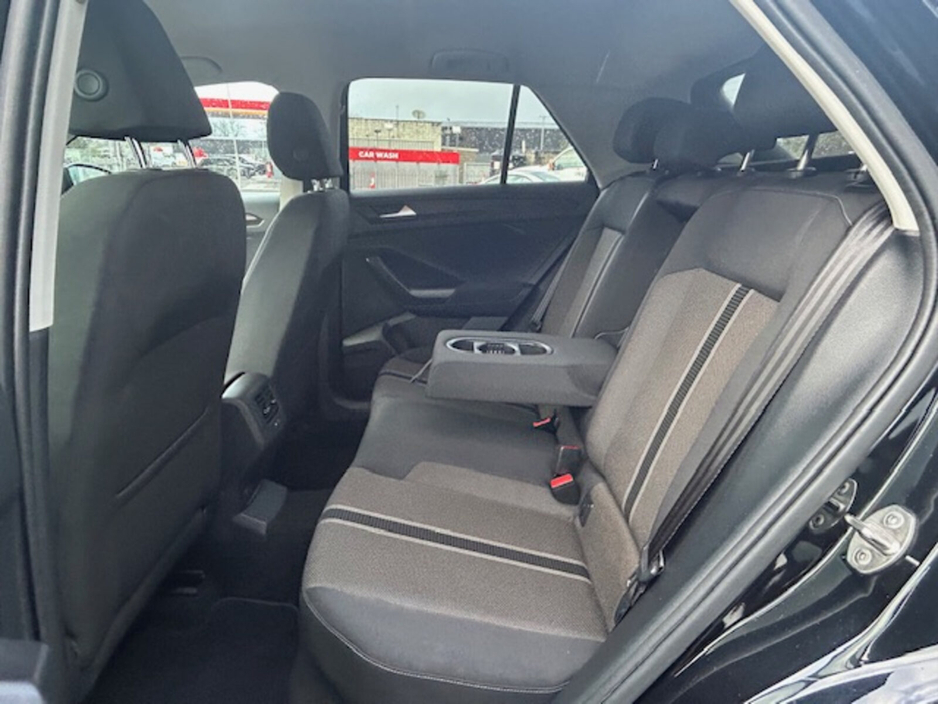 2019 Volkswagen T-Roc 1.0 TSI 115bhp Design €18,495