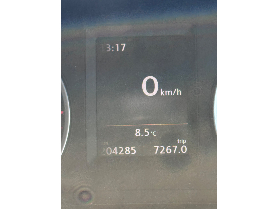 2016 Volkswagen Tiguan - image 16