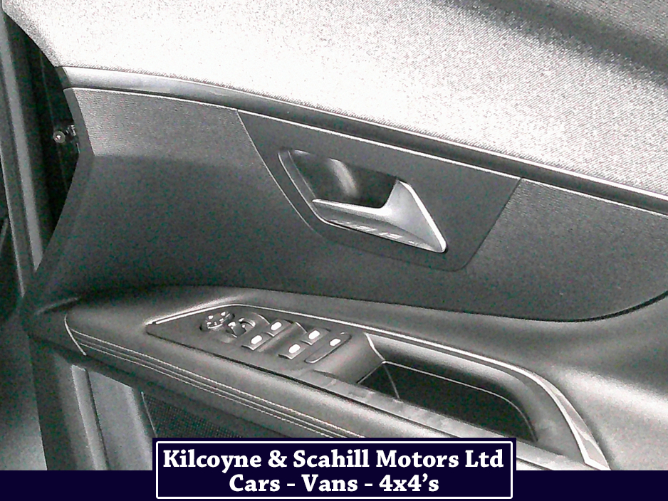 2020 Peugeot 3008 HDI BLUE ALLURE S/S 5DR €22,950