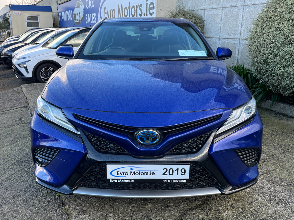2019 Toyota Camry WS HYBRID AUTOMATIC 2.5 PETROL //HALF LEATHER SEATS//ELECTRIC DRIVERS SEAT//KEYLESS ENTRY//ADAPTIVE CRUISE CONTROL//REVERSE CAMERA// €25,950