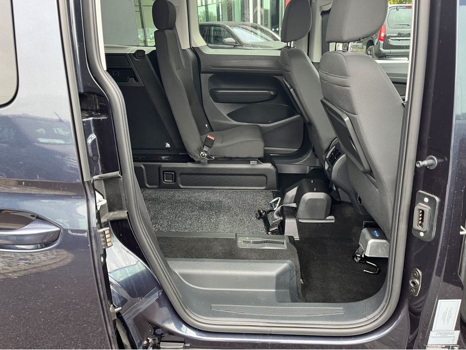 2024 Volkswagen Caddy Wheelchair Accessible SWB manual €36,950