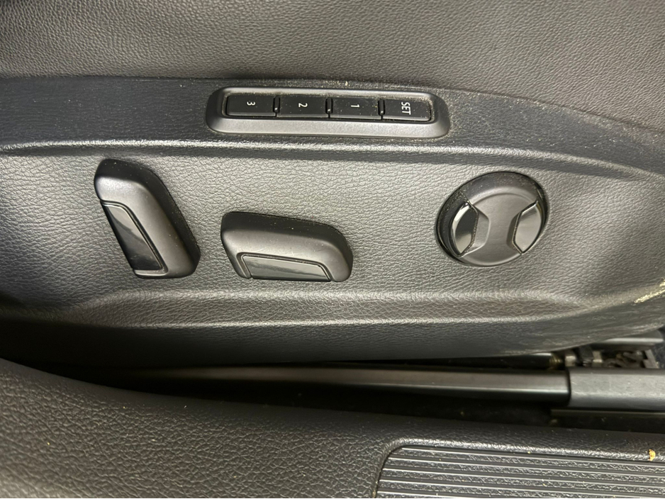 2018 Volkswagen Golf - image 14