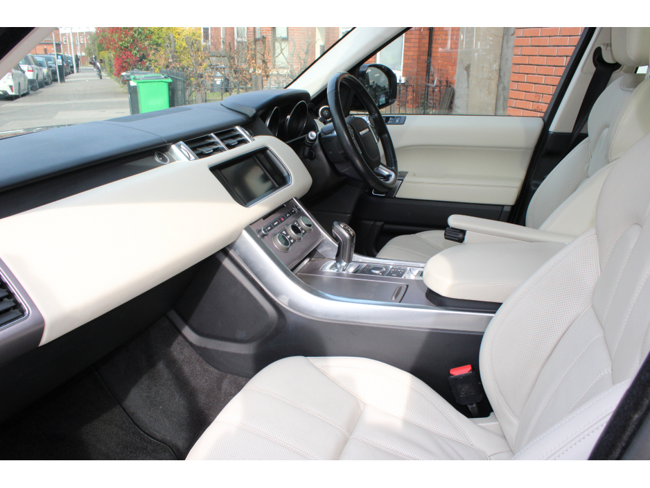 2016 Land Rover Range Rover Sport - image 10