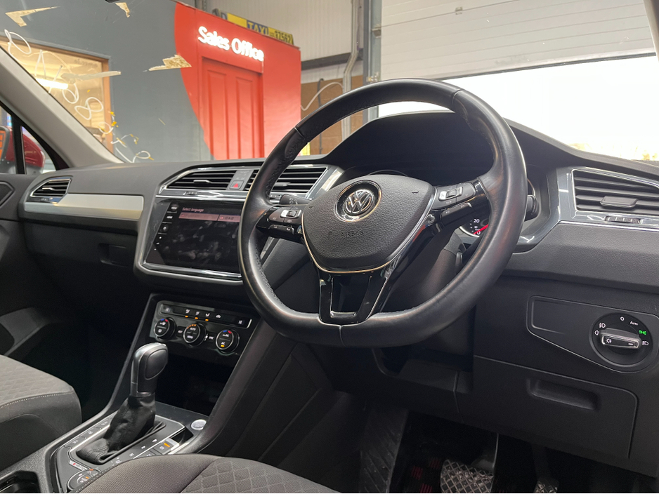 2019 Volkswagen Tiguan €25950! 2019 VOLKSWAGEN TIGUAN TDI 4MOTION COMFORT LINE 2.0 AUTOMATIC / CRUISE CONTROL / 360° PARKING CAMERA AND MORE €25,950