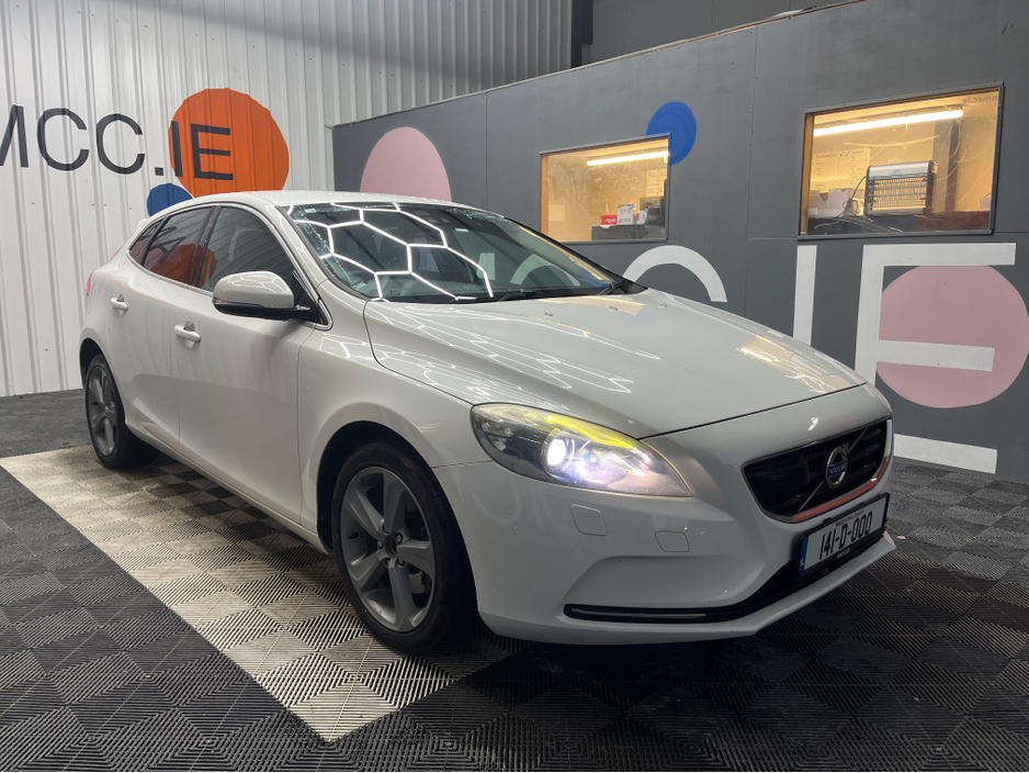 2014 Volvo V40 €10950 2014 VOLVO V40 T4 1.6 AUTOMATIC / ELECTRIC MEMORY & HEATED SEATS / CRUISE CONTROL €10,950