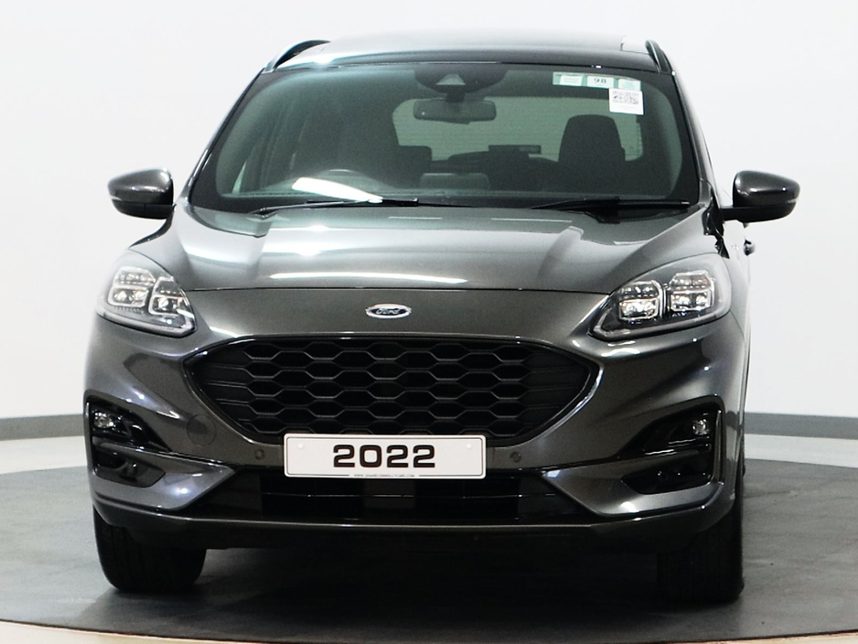 2022 Ford Kuga - image 8