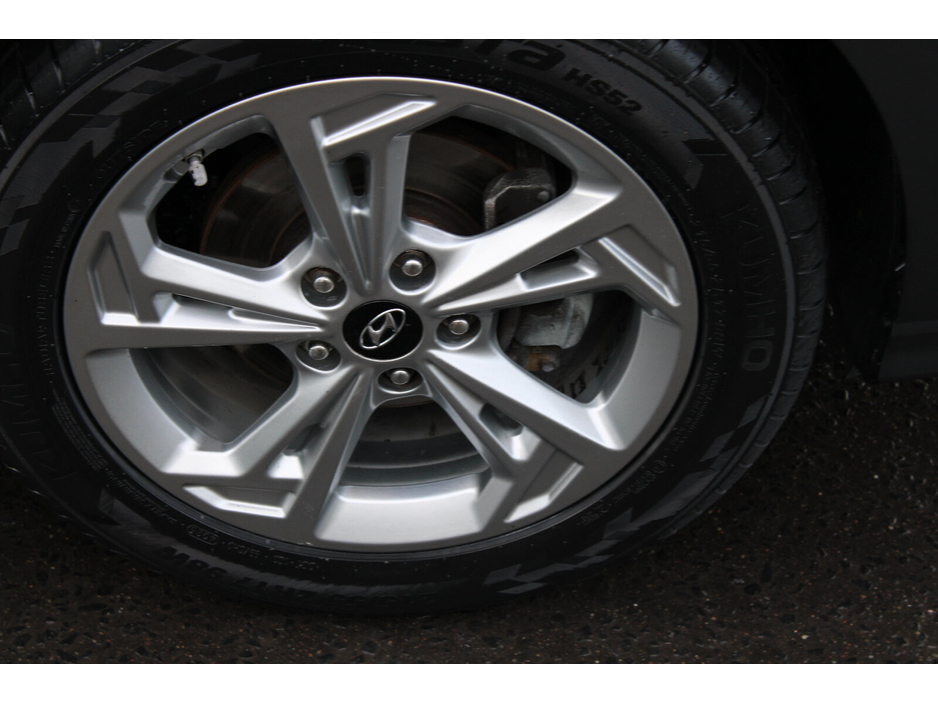 2022 Hyundai Kona 1.0 T-GDI Executive Two Tone Roof €22,950