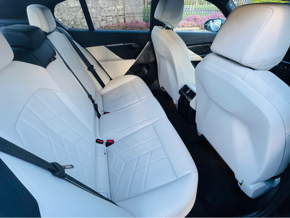 2024 BMW 5 Series - image 14