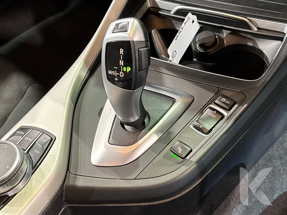 2019 BMW 1 Series - image 17