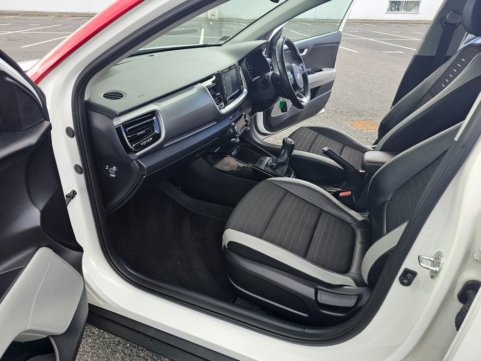 2018 Kia Stonic - image 19