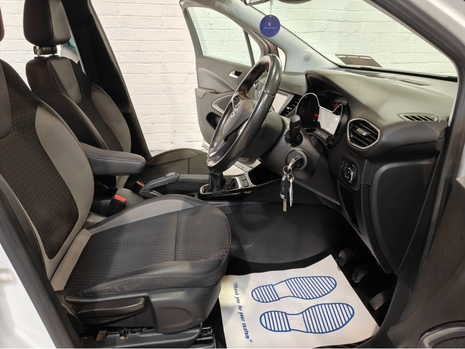 2019 Opel Crossland X - image 15