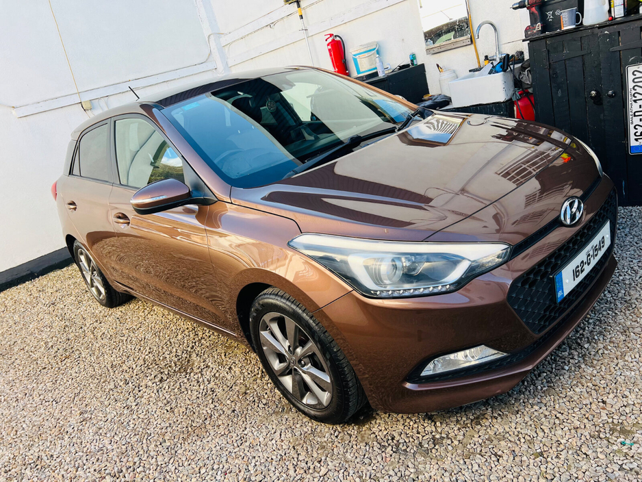 2016 Hyundai i20 - image 9