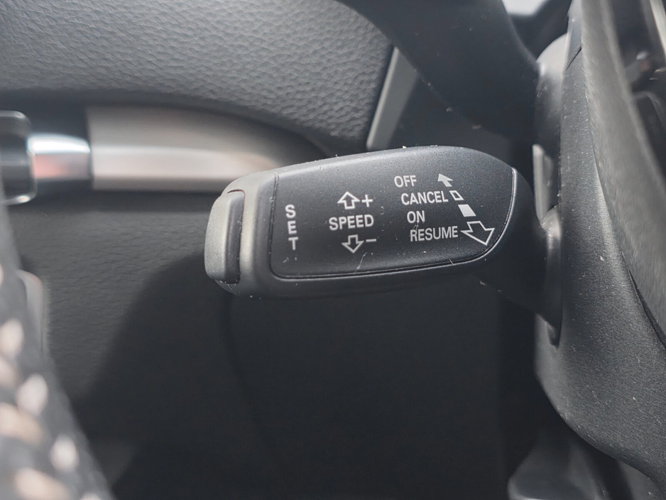 2015 Audi A3 1.6 TDI S LINE €9,995