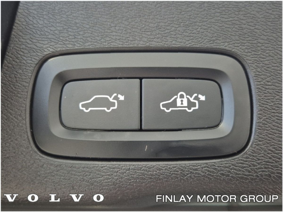 2023 Volvo XC60 T6 Recharge PHEV 350hp AT8 Plus Bright €51,250