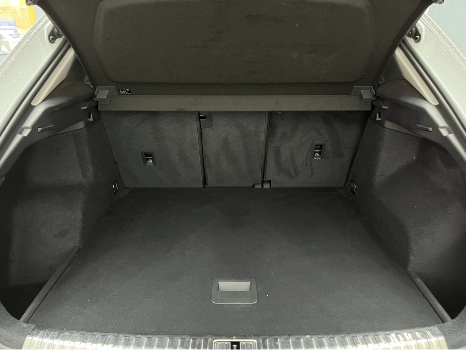 2020 Audi Q3 €30950! 2020 AUDI Q3 35TDI QUATTRO ADVANCED 2.0 AUTOMATIC / CRUISE CONTROL / 360° PARKING CAMERA / ELECTRIC HEATED SEATS / PADDLE SHIFTERS / APPLE CARPLAY €30,950