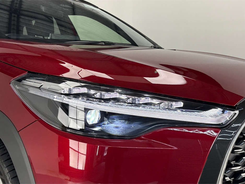 2024 Toyota Corolla Cross - image 9