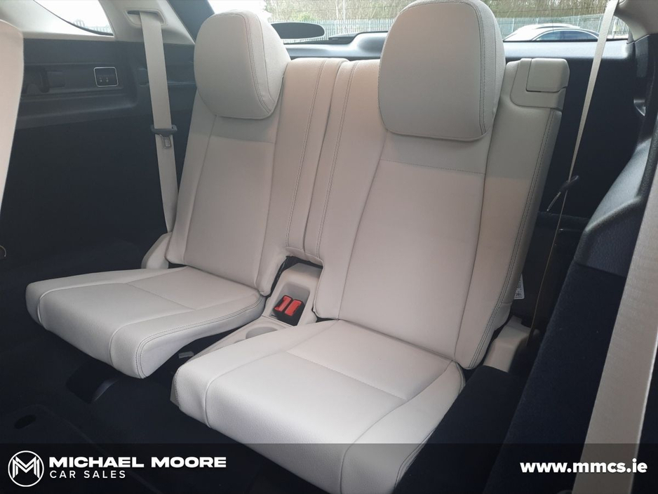 2022 Mercedes-Benz GLE Class - image 26