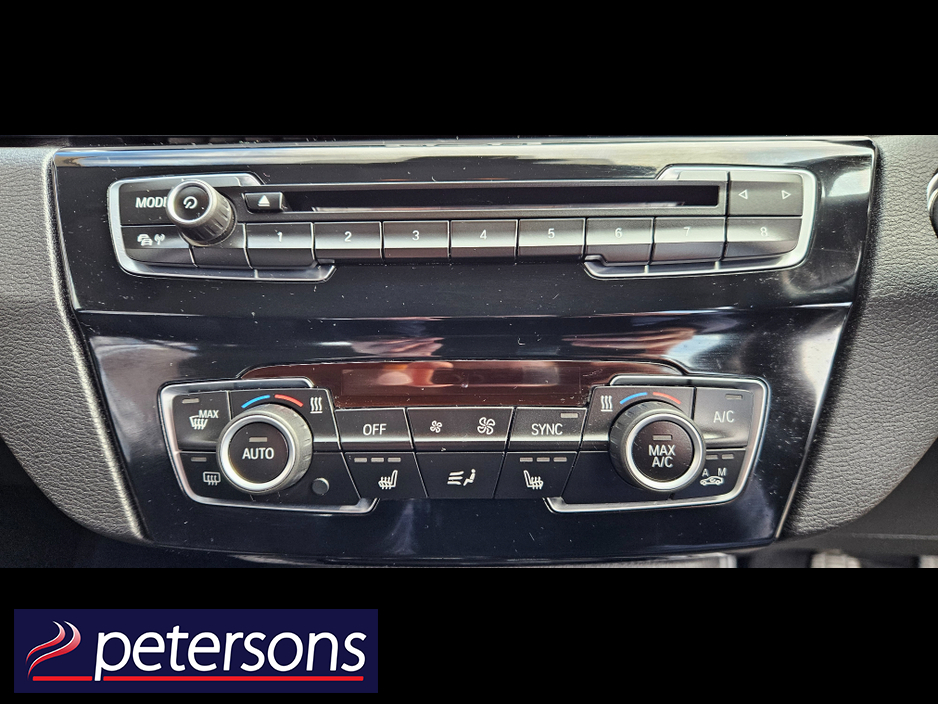 2016 BMW X1 - image 28