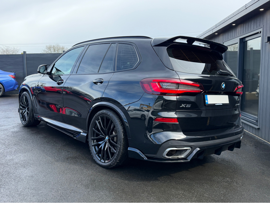 2021 BMW X5 - image 10