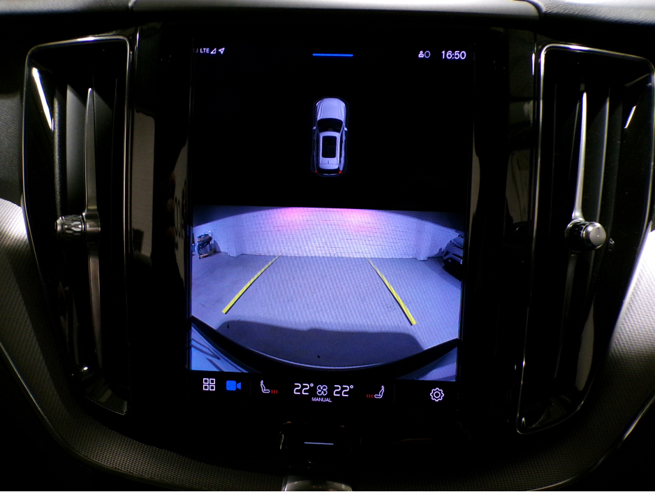 2023 Volvo XC60 *2023*ONLY 18,000 MILES*VOLVO XC60 RECHARGE 2.0 T6 350 PHEV AWD CORE BRIGHT EDITION*FULL VOLVO SERVICE HISTORY*PAN-SUNROOF*VOLVO ALLOY WHEELS*2 KEYS*FULL LEATHER HEATED SEATS*LANE PROTECTION*ACTIVE BR €47,900