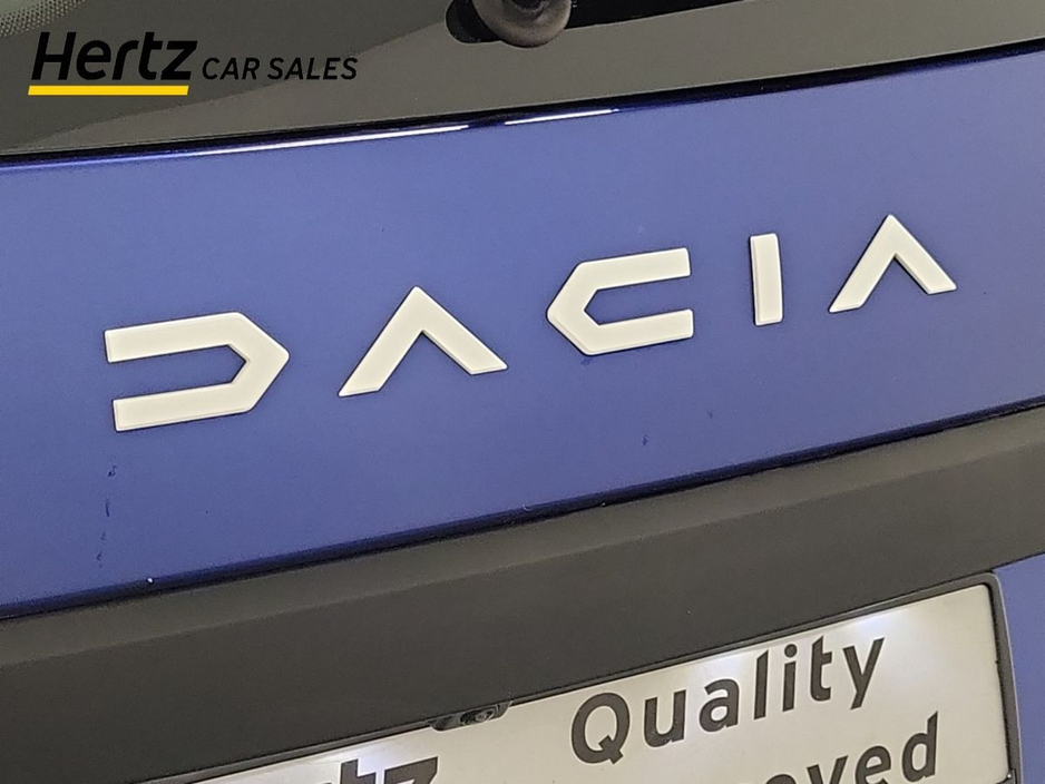 2023 Dacia Duster - image 10