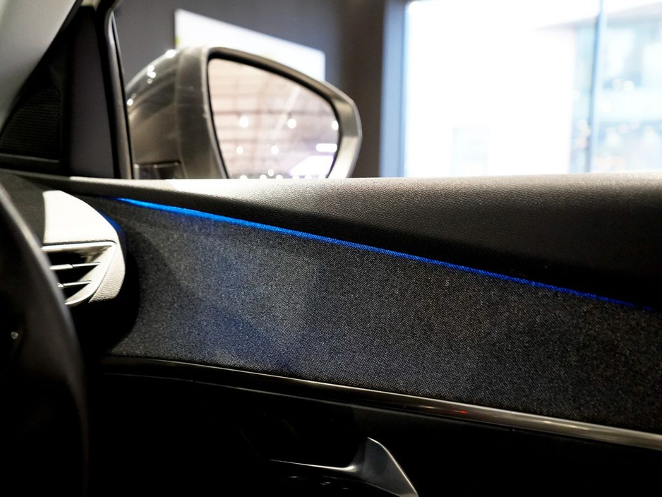 2022 Peugeot 3008 - image 11