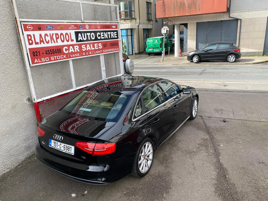 2015 Audi A4 - image 6