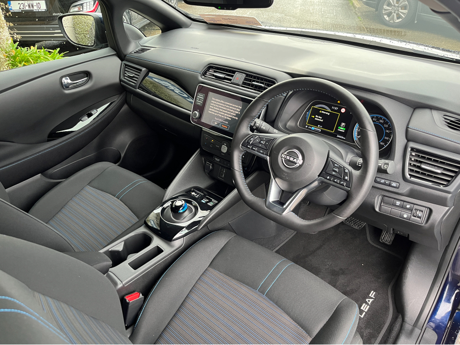 2025 Nissan Leaf EV SV PREMIUM 40KWH //360 PARKING CAMERAS//KEYLESS ENTRY//ADAPTIVE CRUISE CONTROL// €22,950