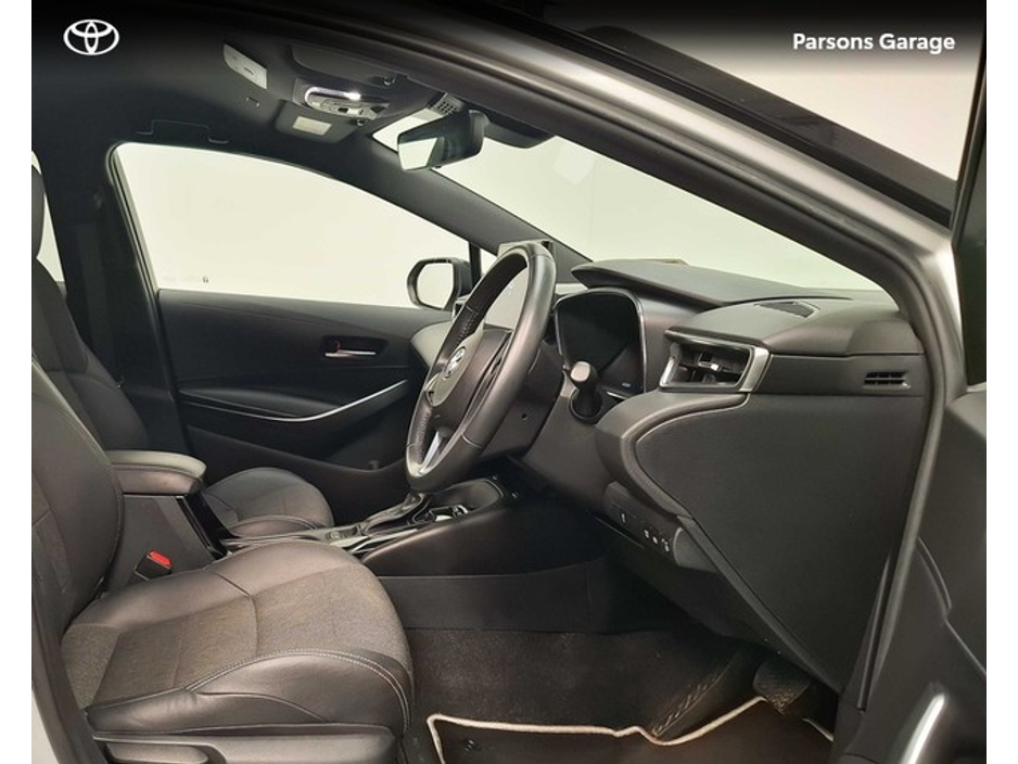 2024 Toyota Corolla - image 8